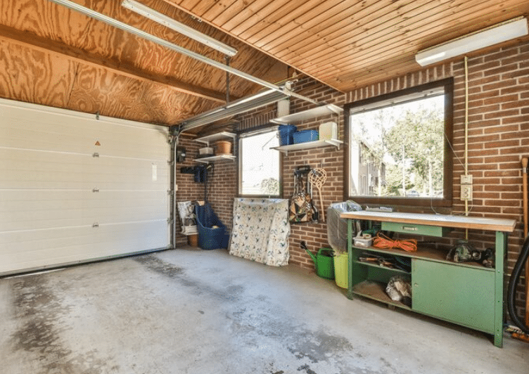 Read more about the article Benefits of Adding a Mini Split to Your Garage Workshop